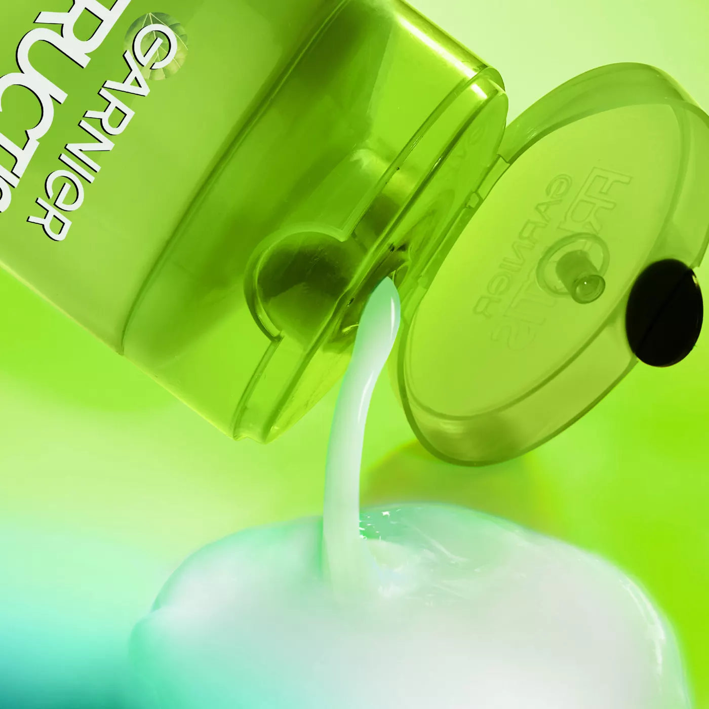 GARNIER Fructis Grow Strong Fortifying Shampoo Anti-Breakage  غارنييه شامبو مقوي لمكافحة التكسر