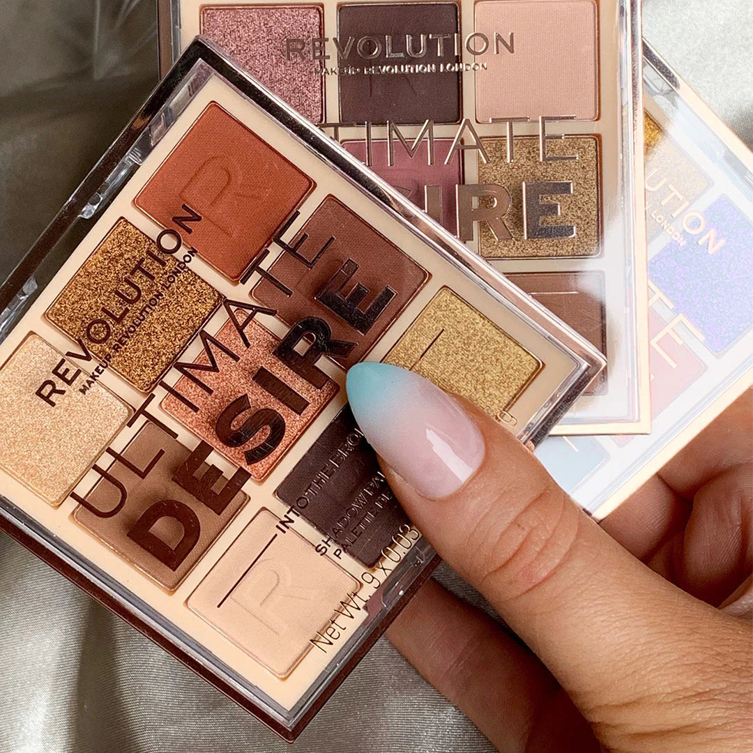 REVOLUTION Ultimate Desire Shadow Palette Into The Bronzer علبة ظلال العيون من ريفليوشن