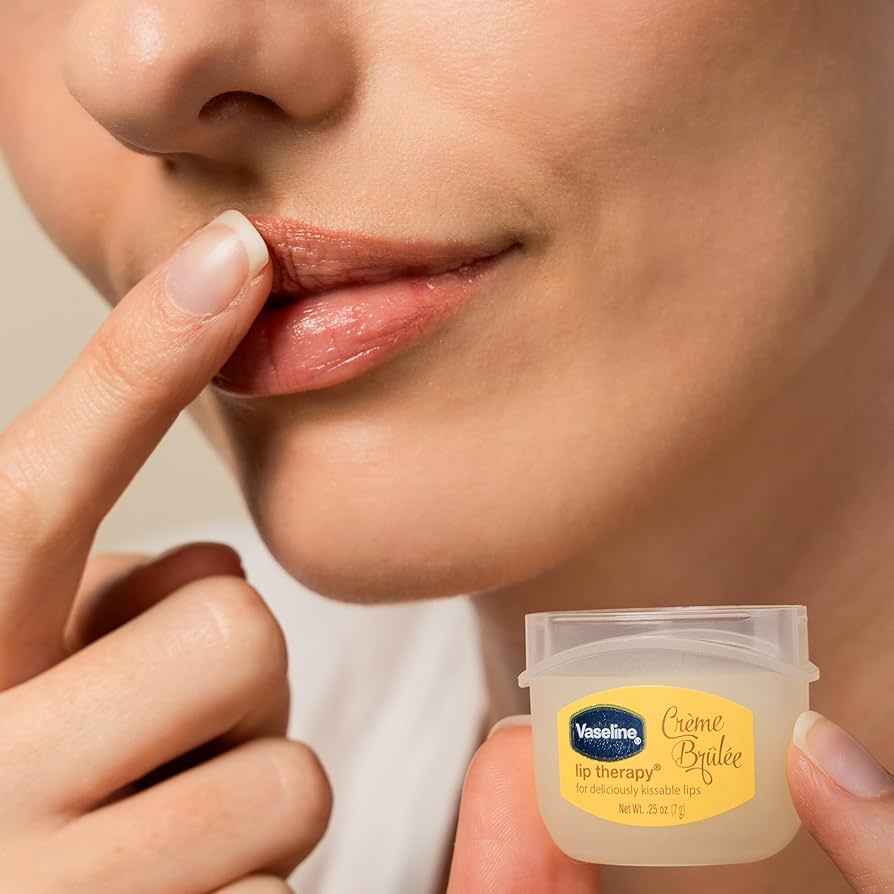 VASELINE Lip Therapy - Creme Brulee مرطب الشفاه كريم بروليه بالفانيليا من فازلين