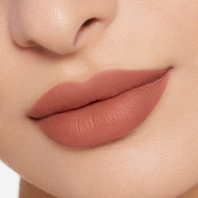 KYLIE JENNER Matte Lipstick & Lip Liner مجموعة أحمر الشفاه من كايلي جينير