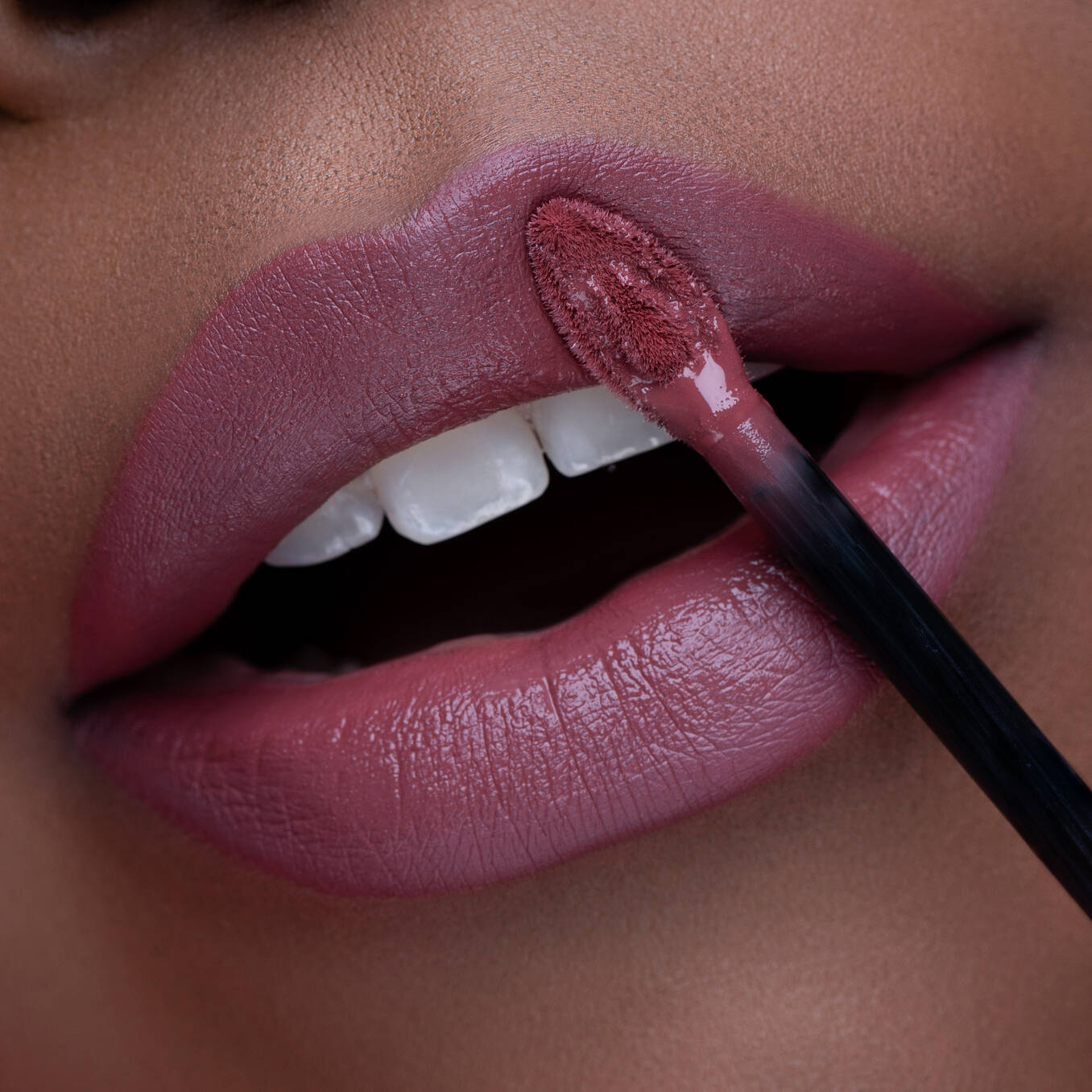 NYX Matte Liquid Lipsitck Lingerie XXL أحمر شفاه سائل مطفي من نيكس
