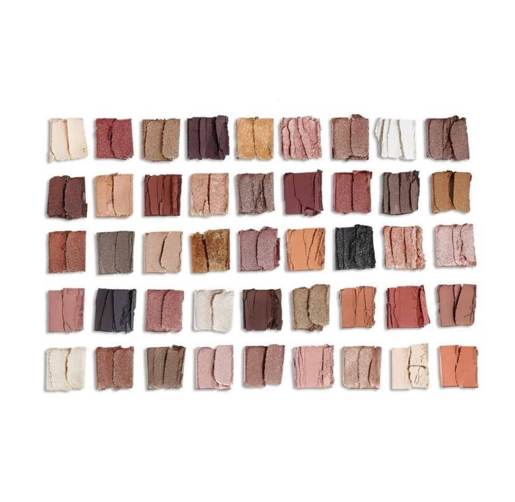 REVOLUTION - MAXI RELOADED PALETTE - SHADOW PALETTE - 45 Colors - LARGE IT UP