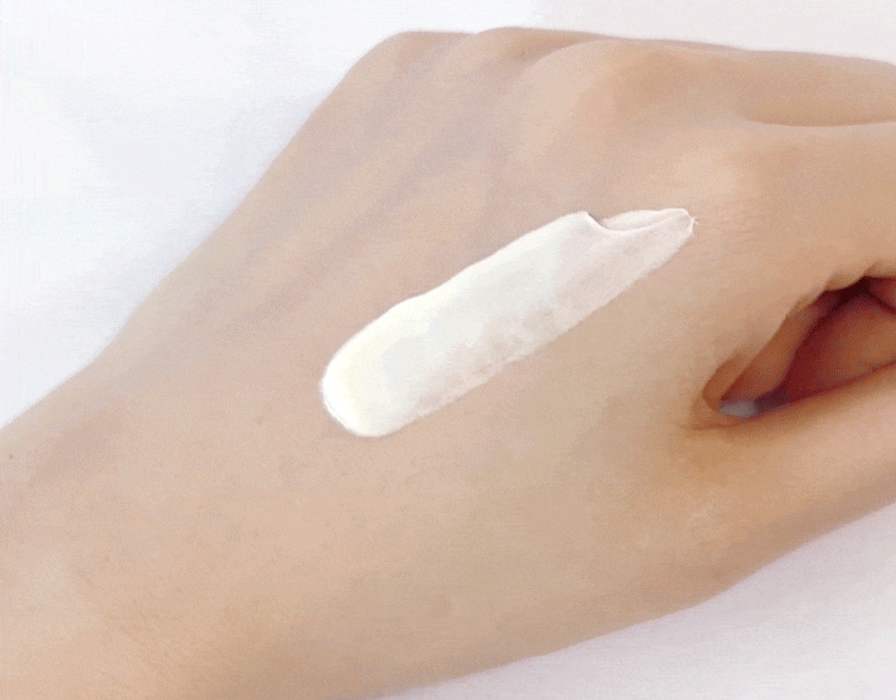 BLITHE Honest sunscreen For PH Balance & Mild Protiction واقي الشمس من بليث