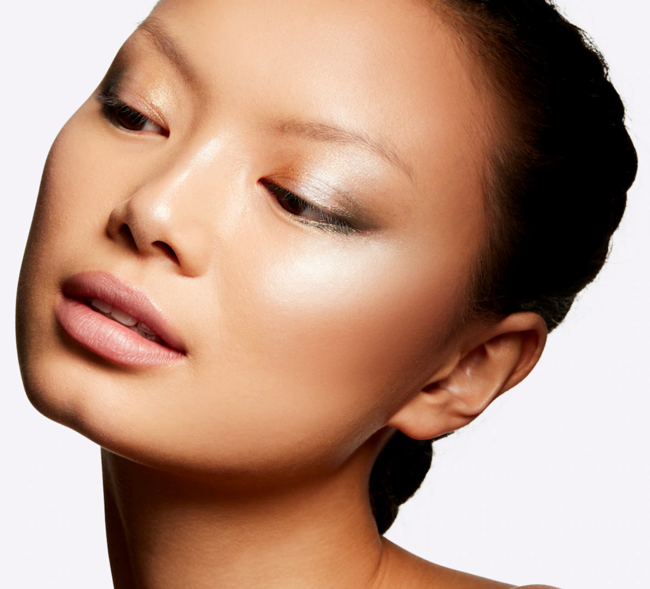 MAC extra dimension skinfinish powder lumere هايلايت مميز من ماك