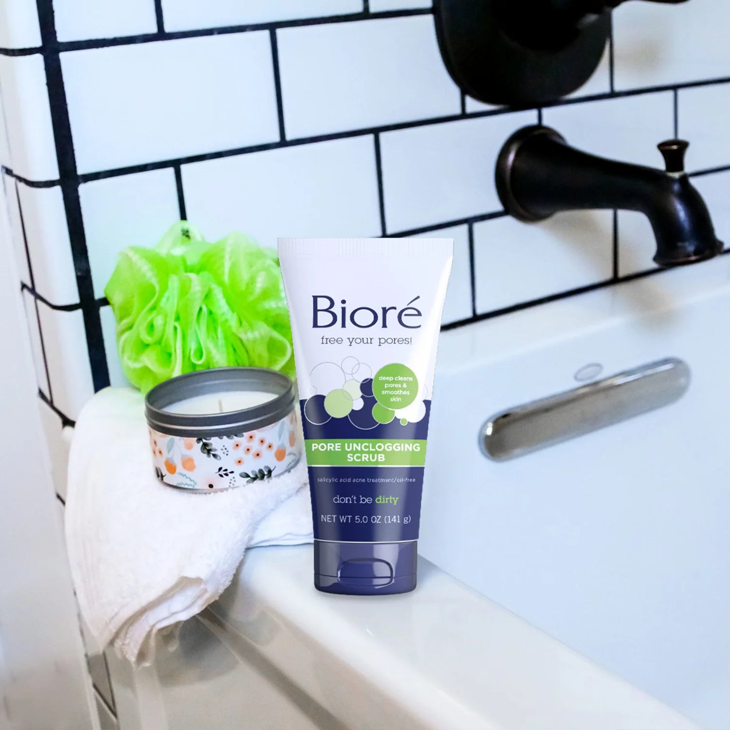 biore Pore unclogging scrub سكراب منظف للبشره من بيوريه
