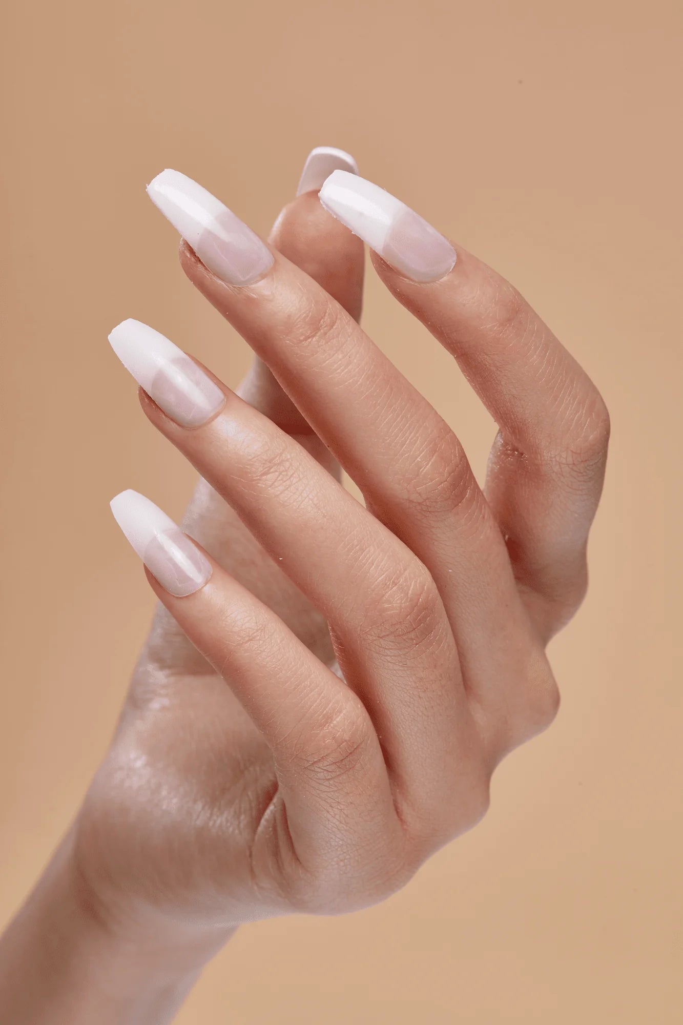 KISS Nude Revolutioary Natural Nails 28 Nails Glue Included KAN07 (Leilani)