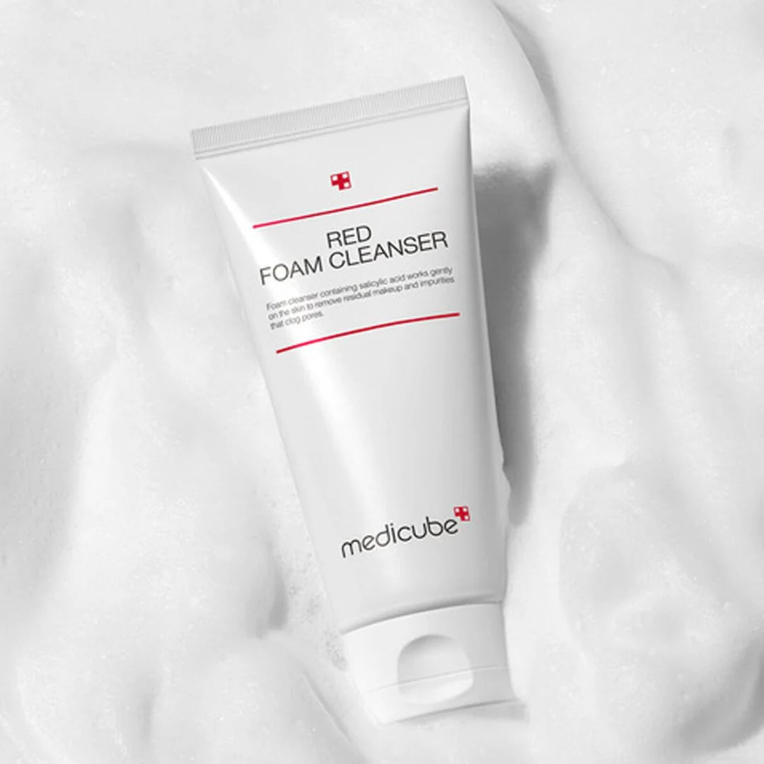 MEDICUBE RED FOAM CLEANSER 2020 غسول رغوي بالساليسيلك اسد من ميدكيوب