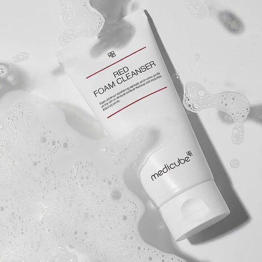 MEDICUBE RED FOAM CLEANSER 2020 غسول رغوي بالساليسيلك اسد من ميدكيوب