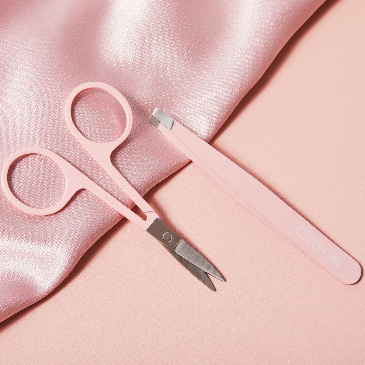 BEAUTY CREATIONS pluck & trim brow pink ket مجموعة ادوات للعناية بالحواجب