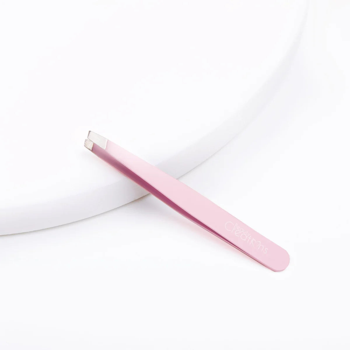 BEAUTY CREATIONS Eyebrow Tweezer ملقط الحواجب