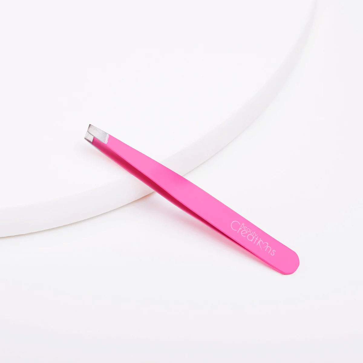 BEAUTY CREATIONS Eyebrow Tweezer ملقط الحواجب