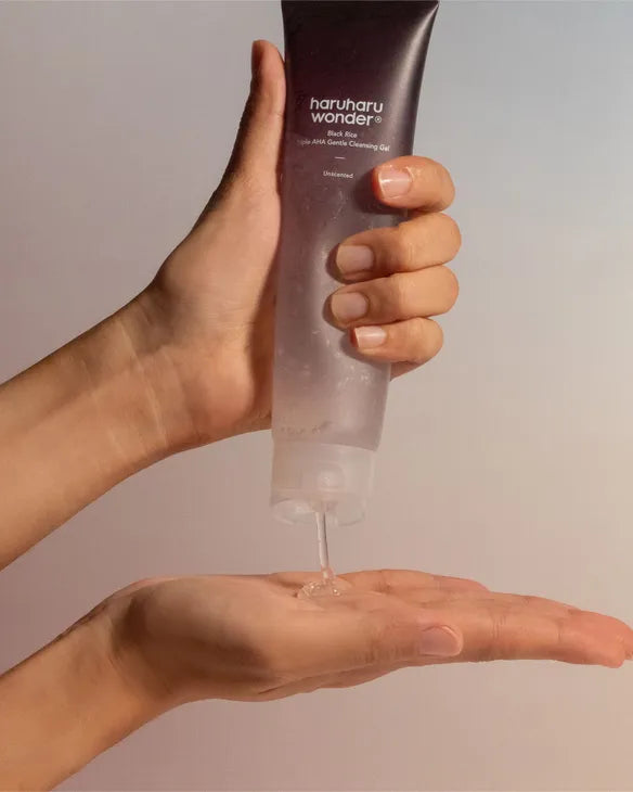 HARUHARU Wonder Black Rice Triple AHA Gentle Cleansing Gel Unscented غسول الرز الاسود للبشرة من هاروهارو