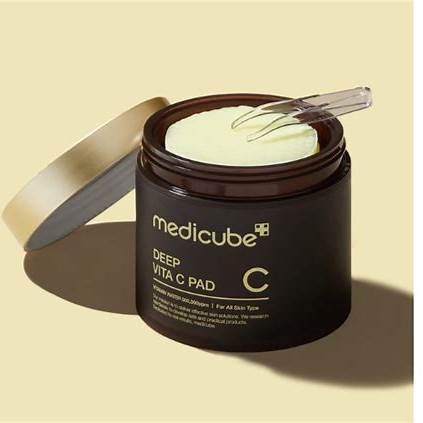 MEDICUBE Deep Vita C Pad Vitamin Water Niacinamide 2% 70 Pads