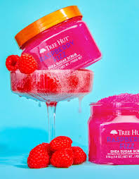 TREE HUT Raspberry Fizz Shea Sugar Scrub سكراب التوت الفوّار بزبدة الشيا من تري هات