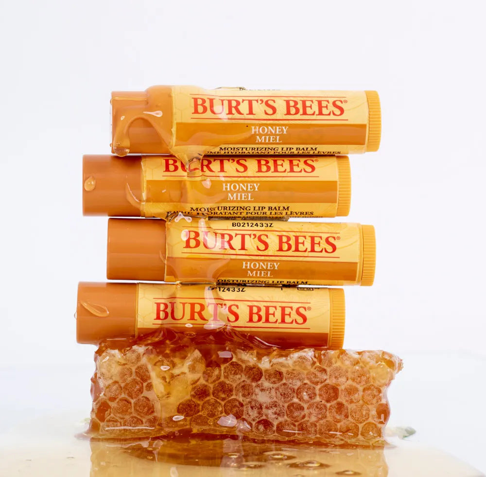 BURTS BEES Honey Lip Blam  مرطب الشفاه بالعسل من بيرتس بيز